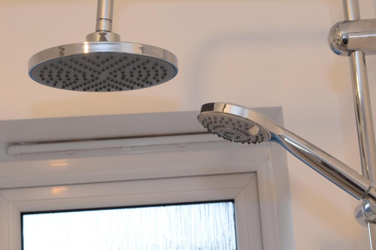 Modern 3 Bed House Appartement Wolverhampton Buitenkant foto